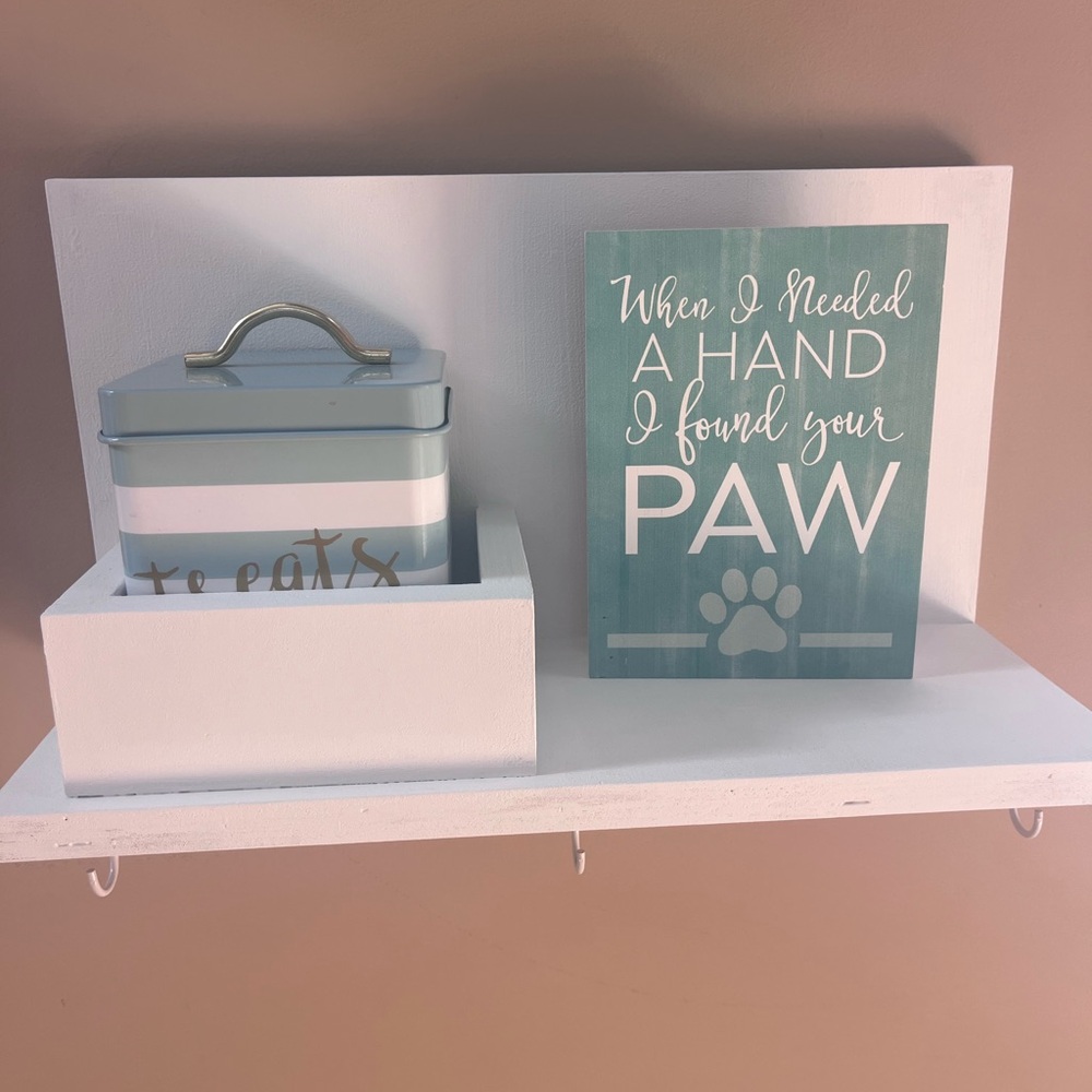 Dog leash and treat holder